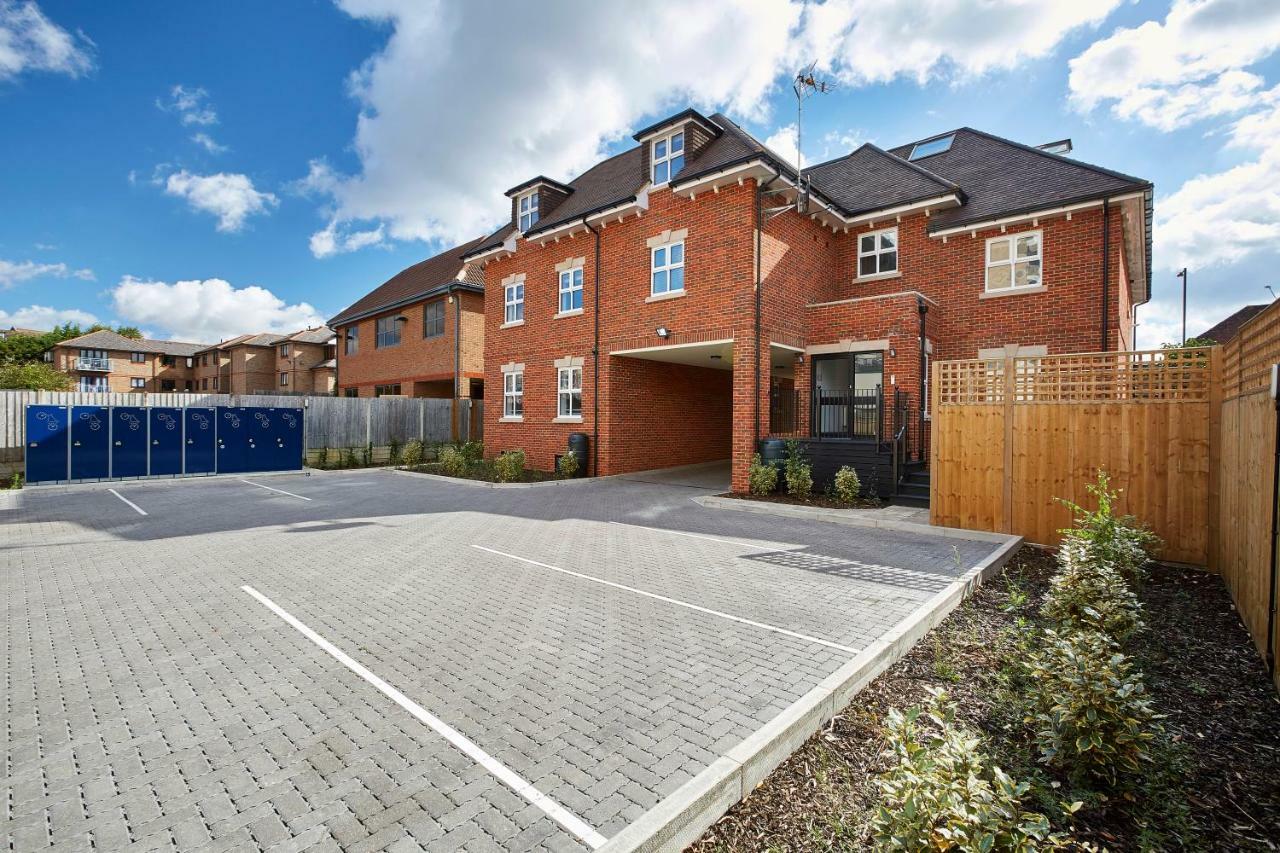 Imperial Court By Viridian Apartments Maidenhead Esterno foto